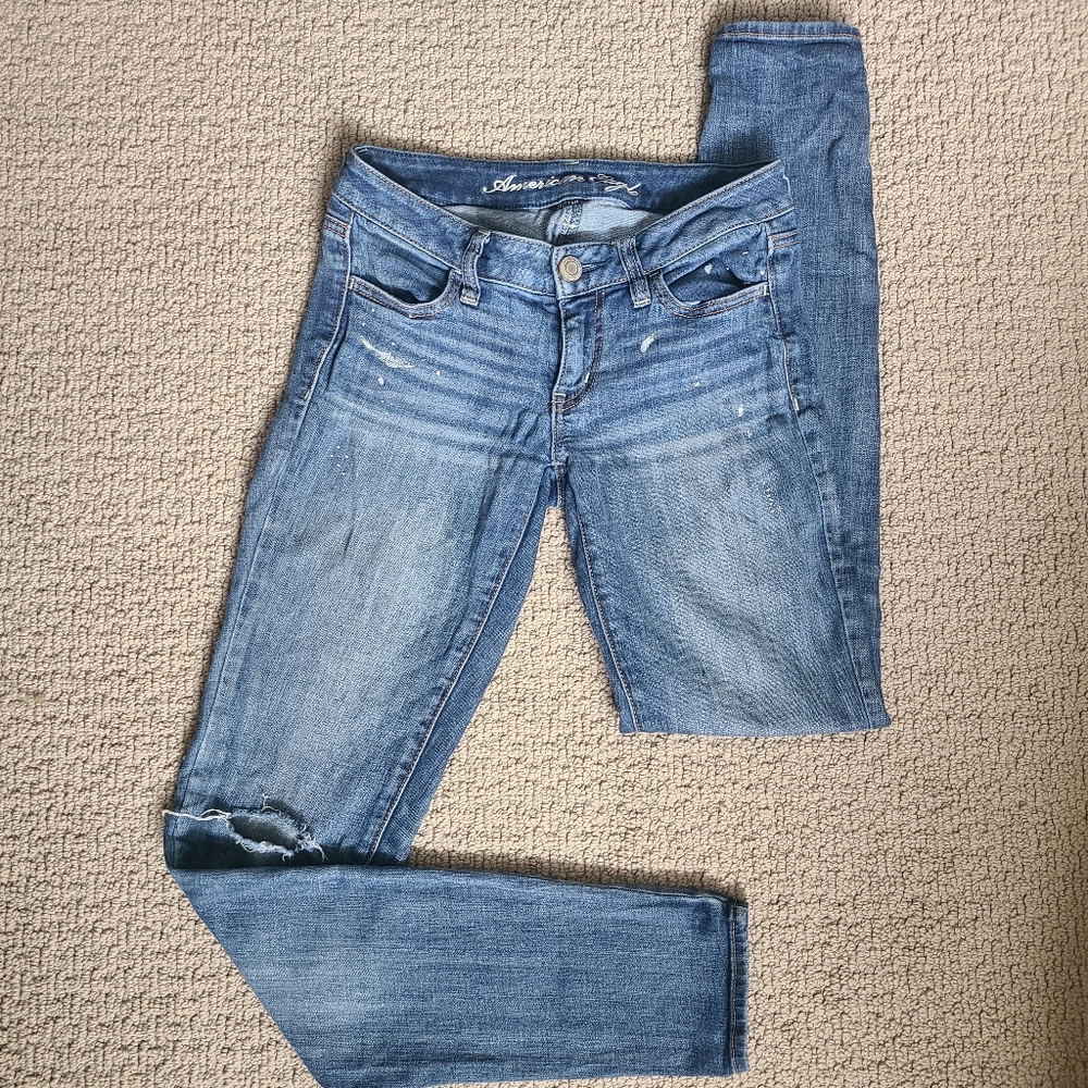 American Eagle Outfitters Women's Light Blue Distressed Low Rise Skinny Jeans